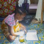 Programme National Barefoot College (PNBC): allumer l’espoir grâce aux énergies renouvelables.